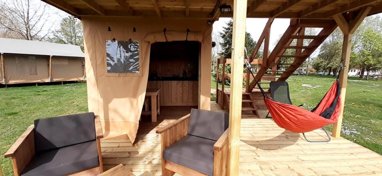 Tente Cabane Du Camping Hautoreille Bannes  Exteriör bild