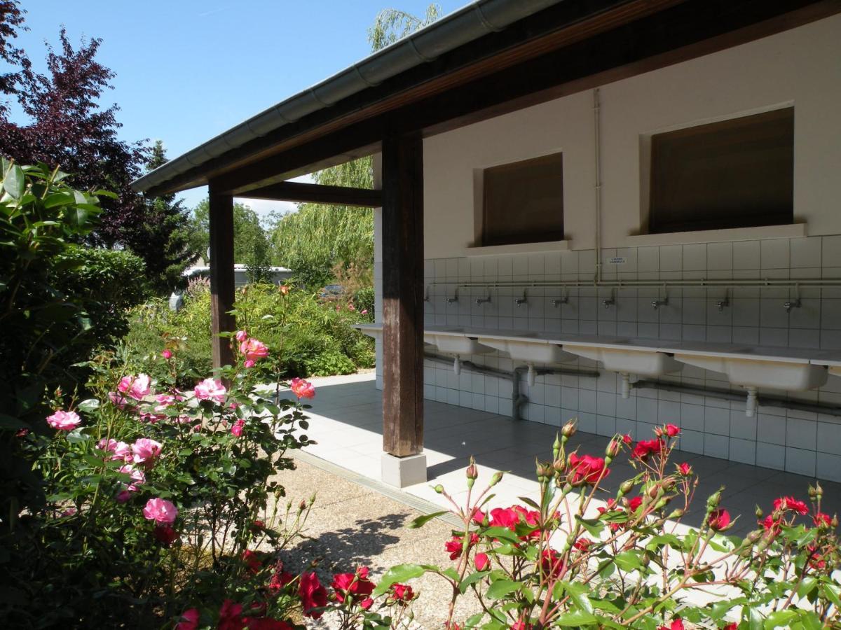 Tente Cabane Du Camping Hautoreille Bannes  Exteriör bild